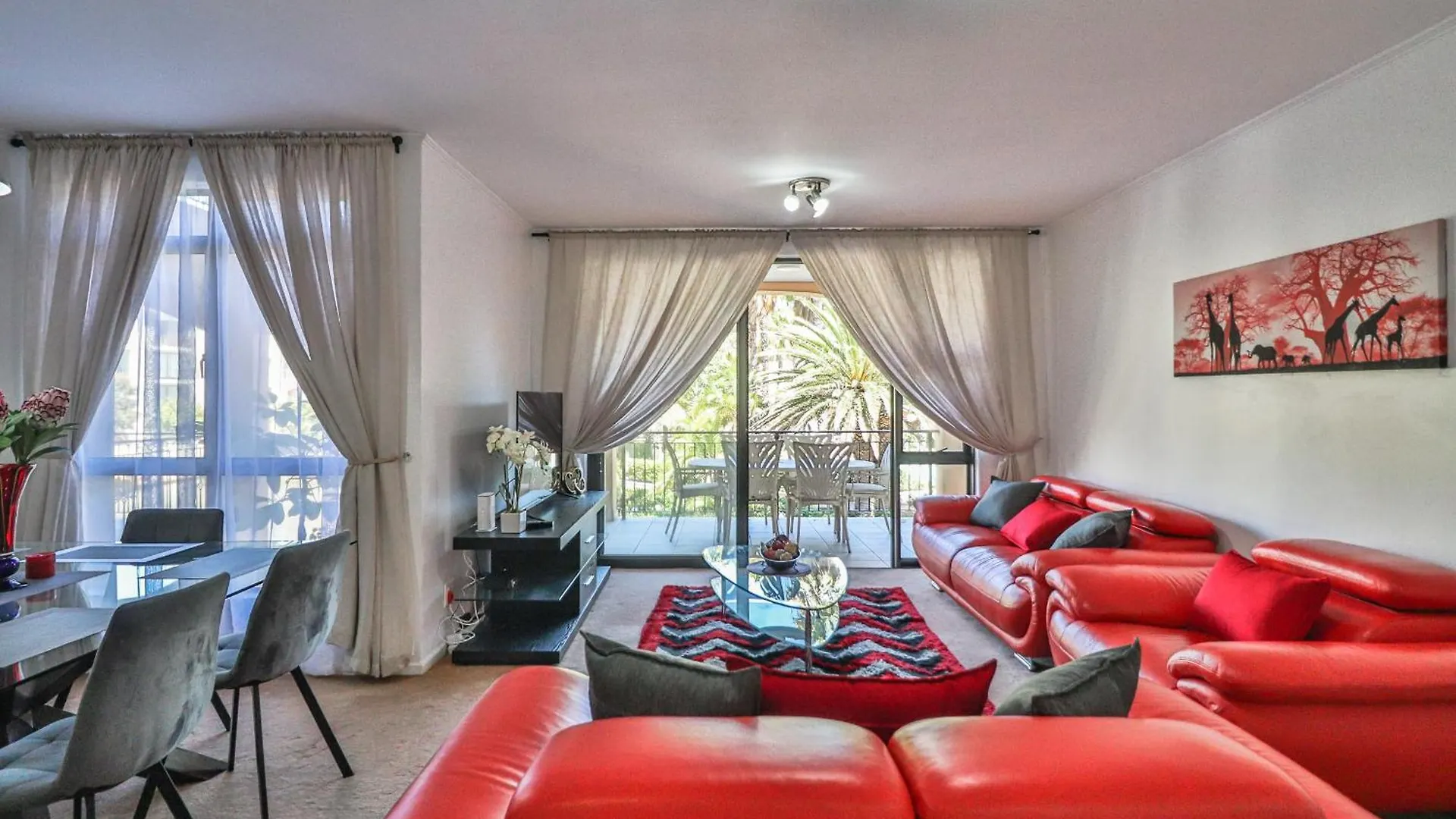 102 Palma Eyrie Holiday Apartments Cape Town